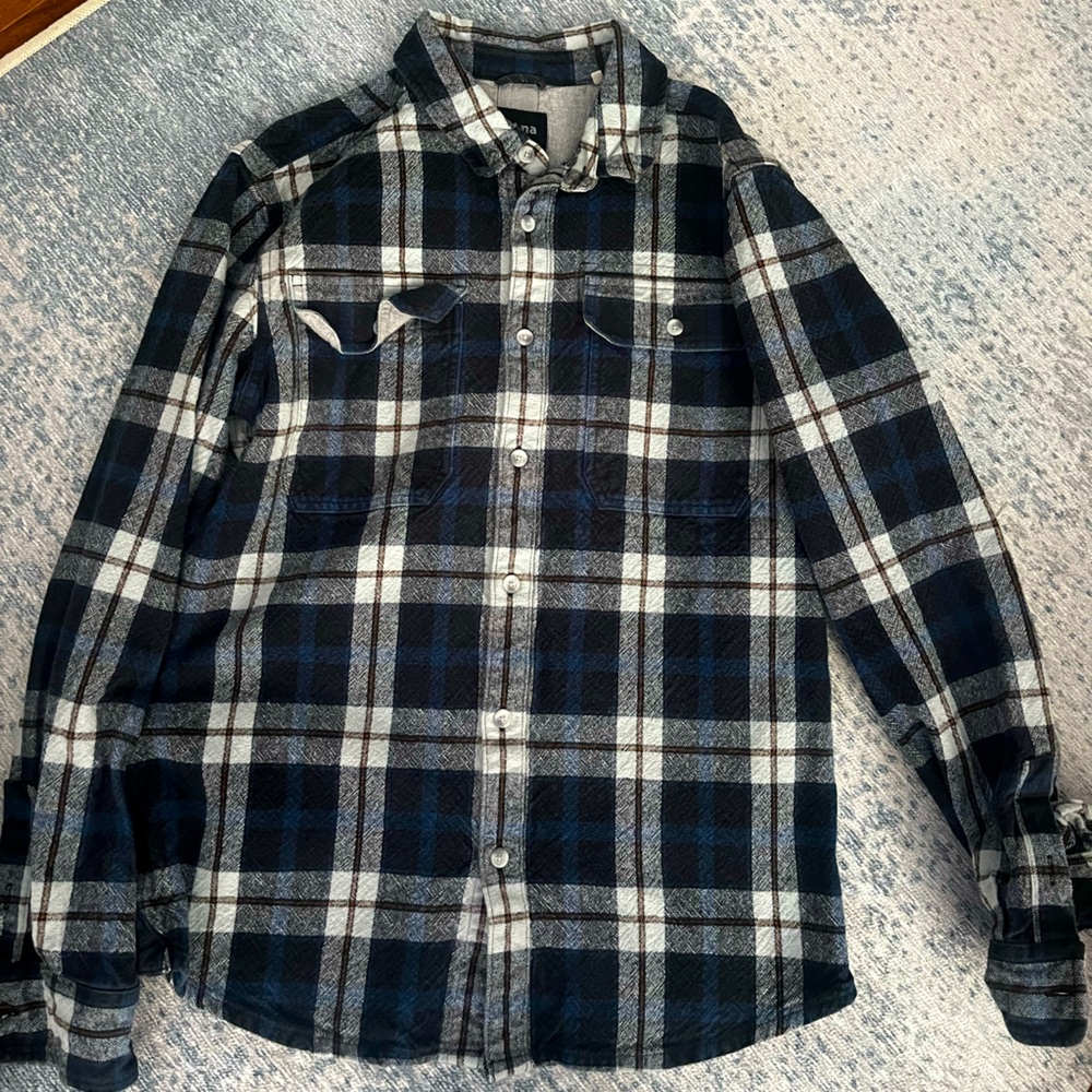 Prana men’s Westbrook Flannel heavyweight shirt. Medium, black, white and blue
